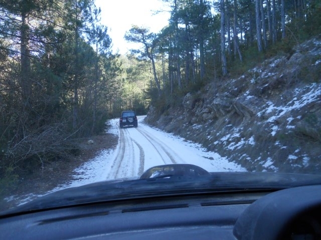  4x4 in the snow 